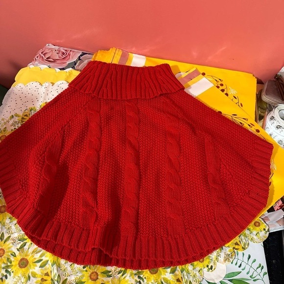 Carter’s sweater cape - Picture 3 of 3